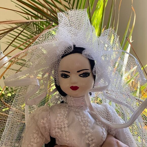 Handmade bride decorative doll - Picture 3 of 9